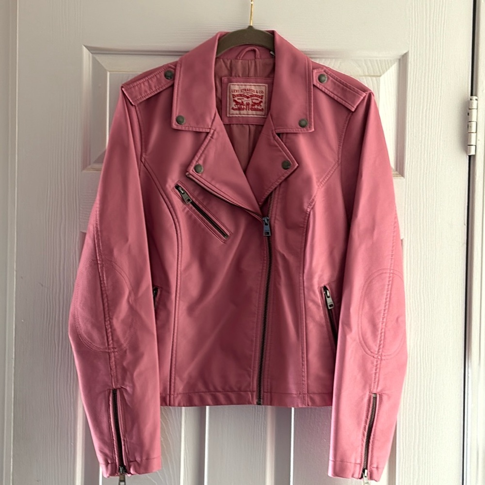LEVI’S FAUX LEATHER PINK MOTO JACKET
